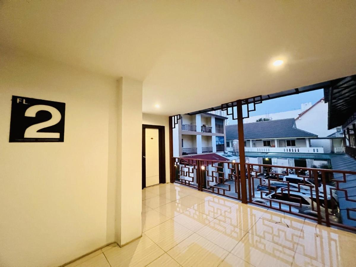 Inn Kham Apartment Chiang Mai Esterno foto